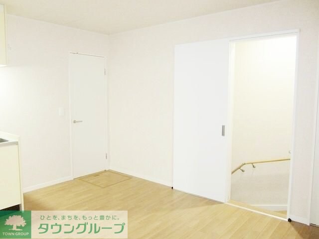 ナリトモ宮崎Bの物件内観写真