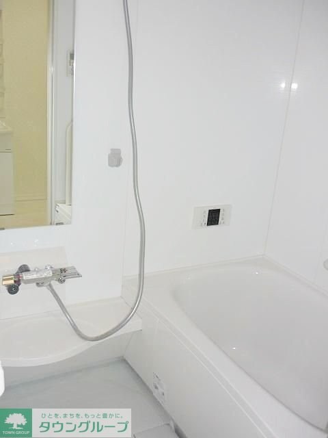 ナリトモ宮崎Bの物件内観写真