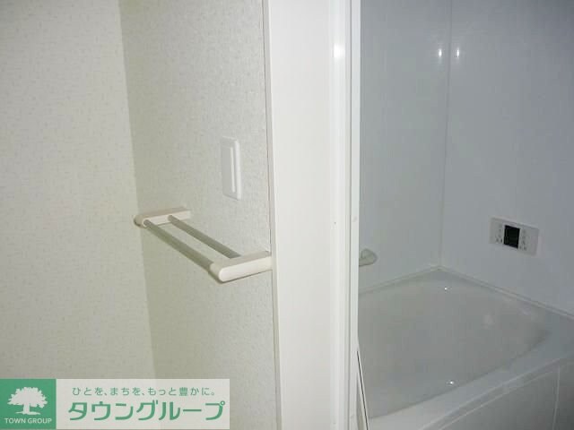 ナリトモ宮崎Bの物件内観写真