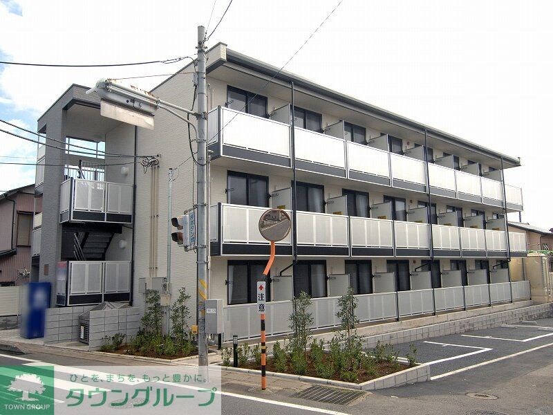 レオパレスフェリキタス花園の物件外観写真