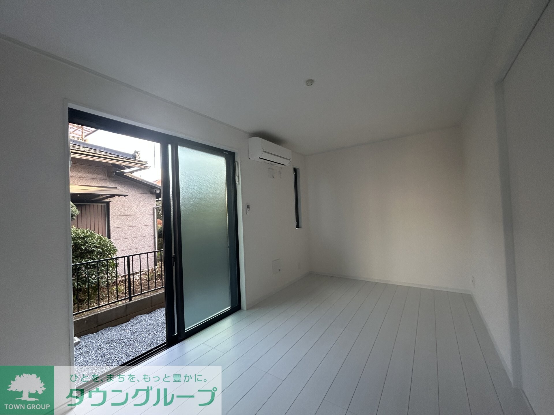 ナリトモ仁戸名Dの物件内観写真