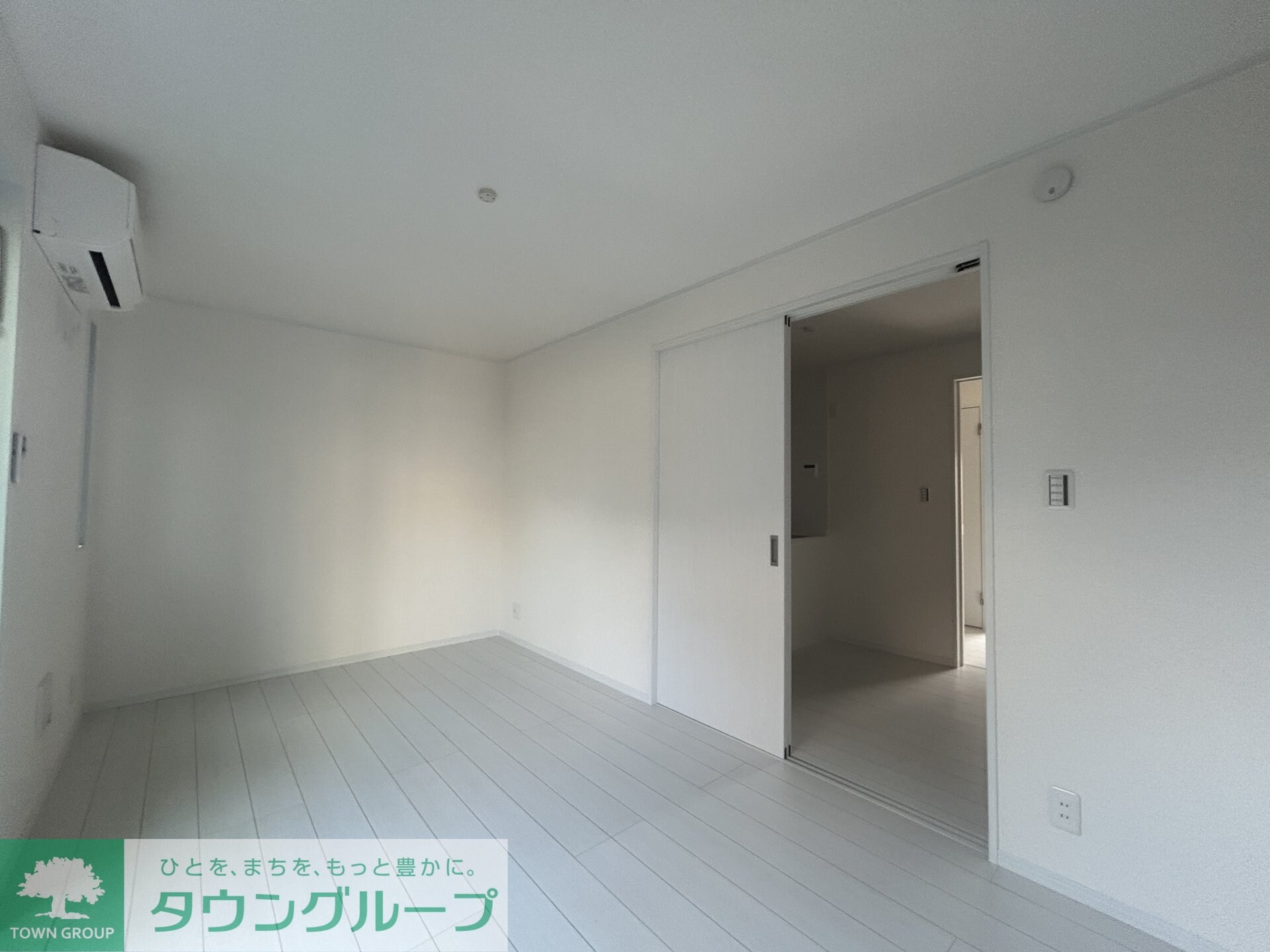 ナリトモ仁戸名Dの物件内観写真