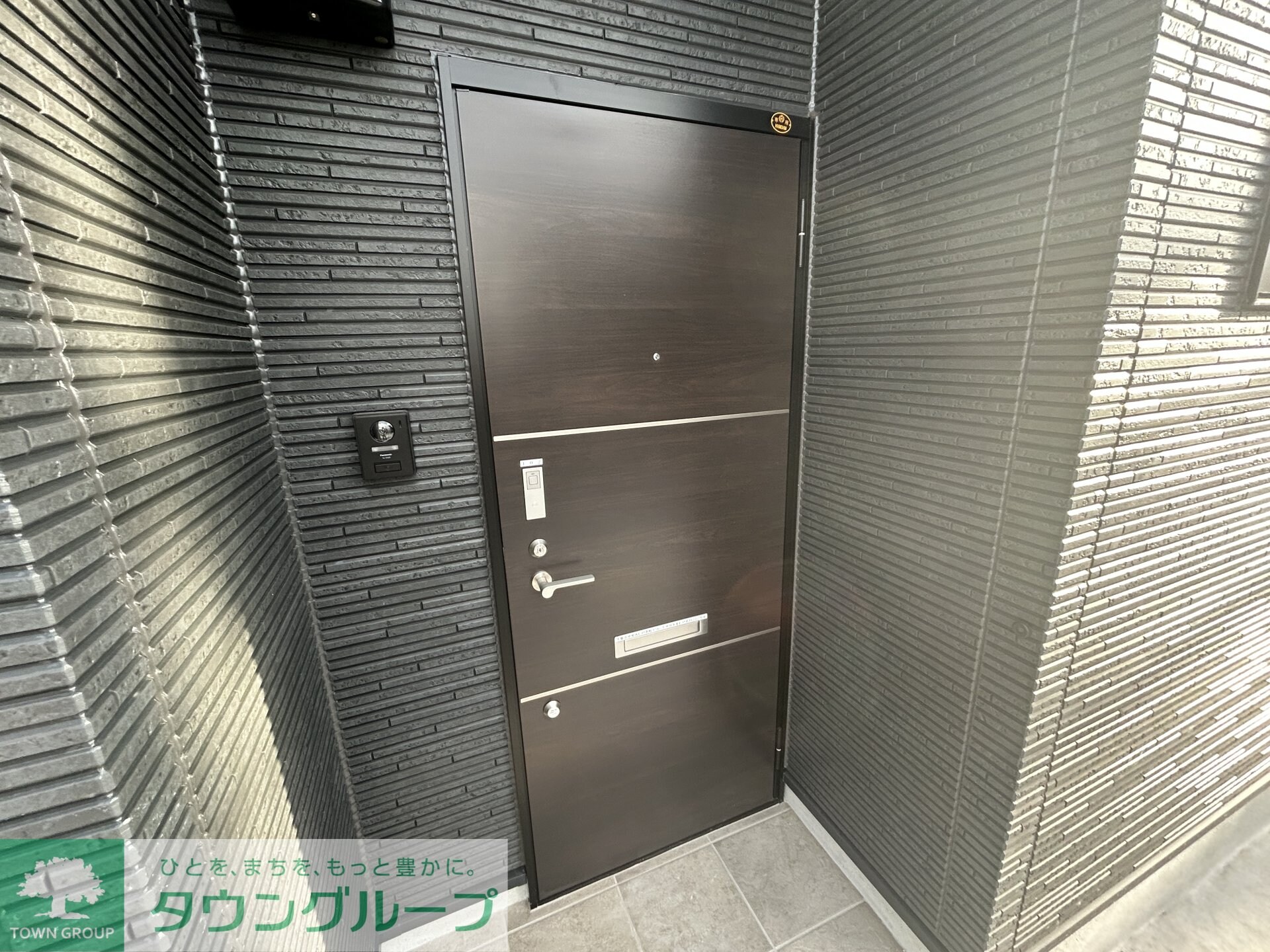 ナリトモ仁戸名Dの物件内観写真