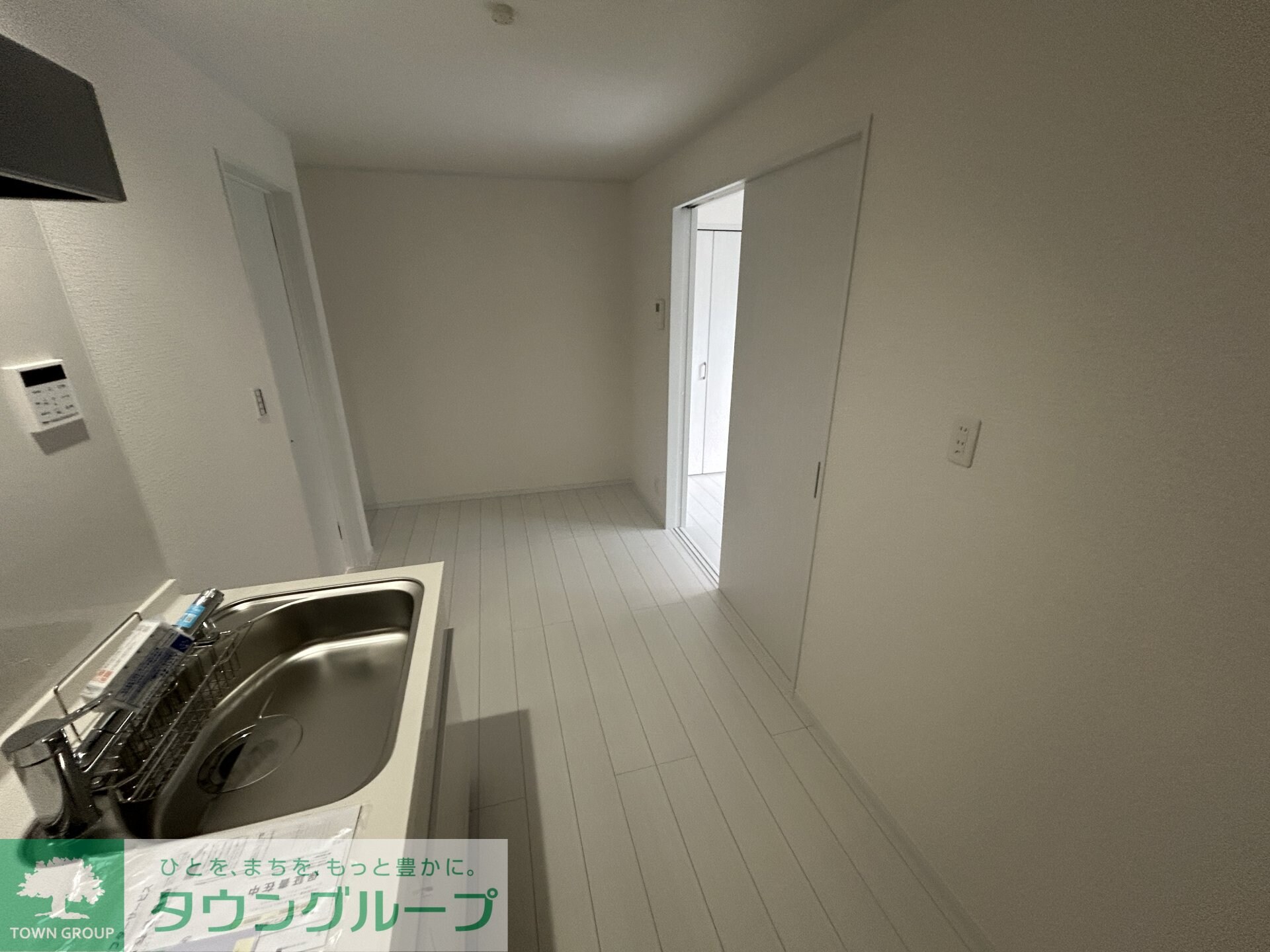 ナリトモ仁戸名Dの物件内観写真