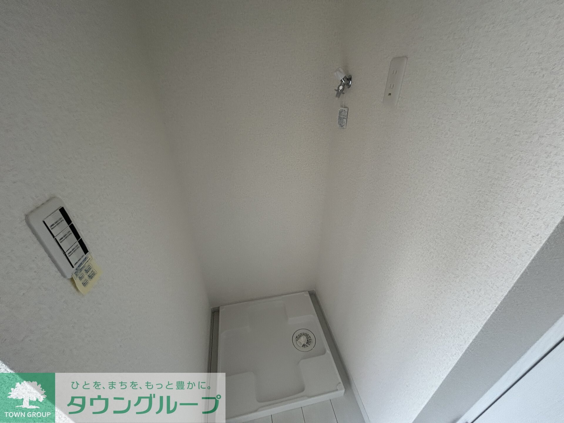 ナリトモ仁戸名Dの物件内観写真