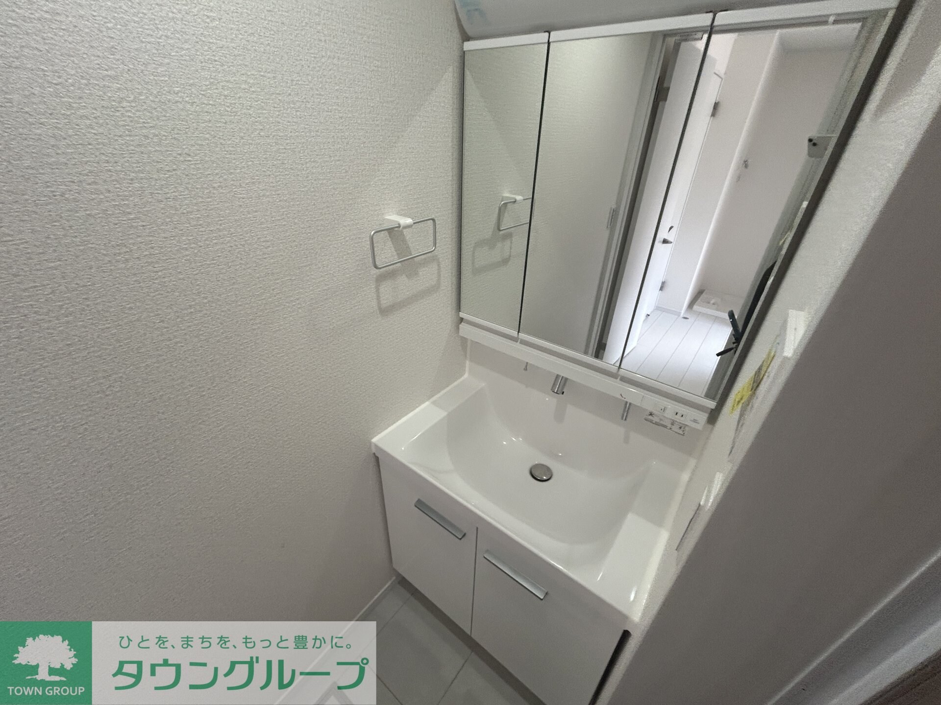 ナリトモ仁戸名Dの物件内観写真