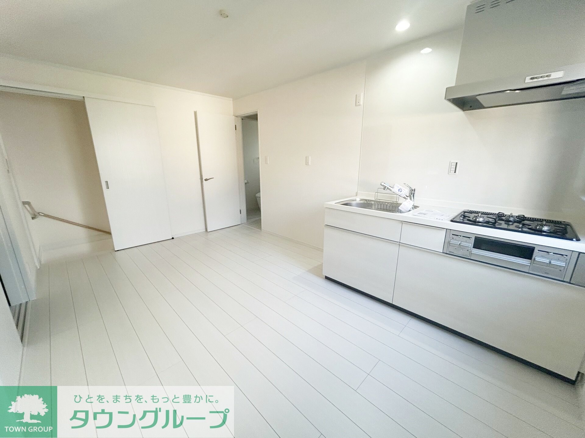 ナリトモ仁戸名Dの物件内観写真