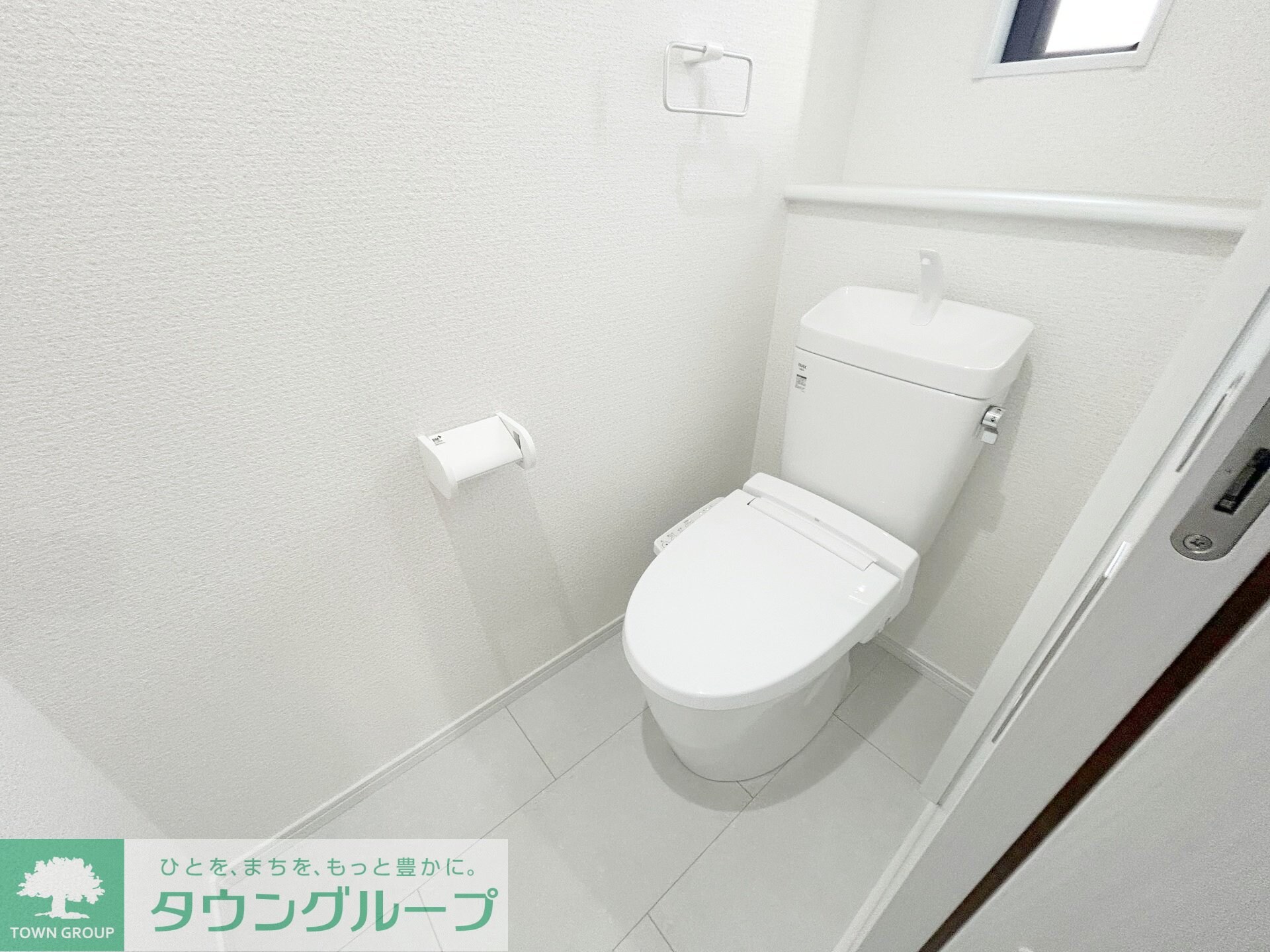 ナリトモ仁戸名Dの物件内観写真