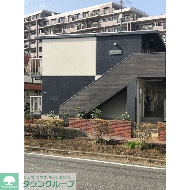 メゾン・ルミエールの物件外観写真