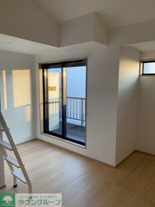 Ours Lavande(ウルス・ラヴァンド)の物件内観写真