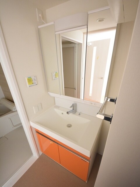 ロイジェントパークス千葉中央の物件内観写真