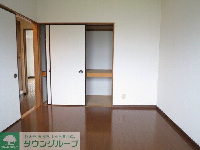 メゾン・フラワーヒルの物件内観写真