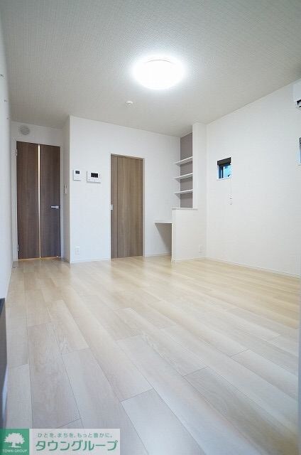 カンファーツリーハウスの物件内観写真