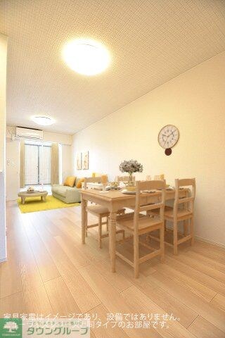 ルミエール鹿黒Bの物件内観写真