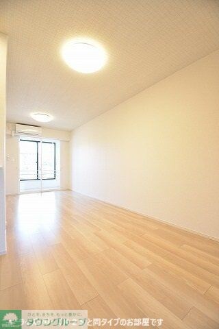 ルミエール鹿黒Bの物件内観写真