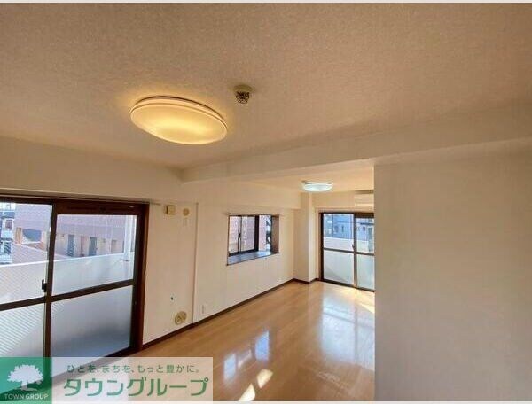 サムソンコートの物件内観写真