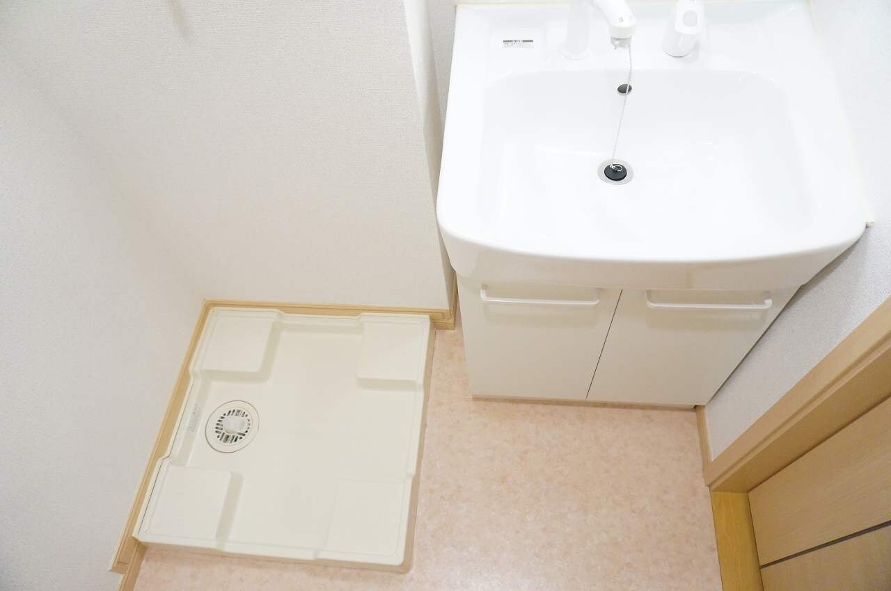 アムールEの物件内観写真