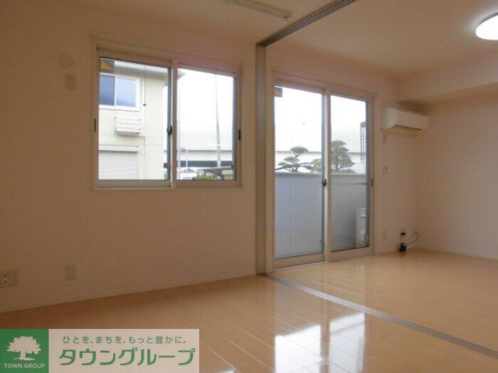 ラプルベール Aの物件内観写真