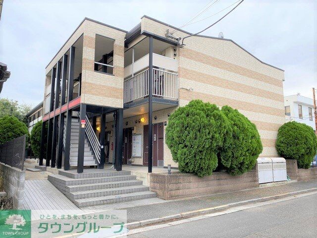 レオパレスディアコート 六木の物件外観写真