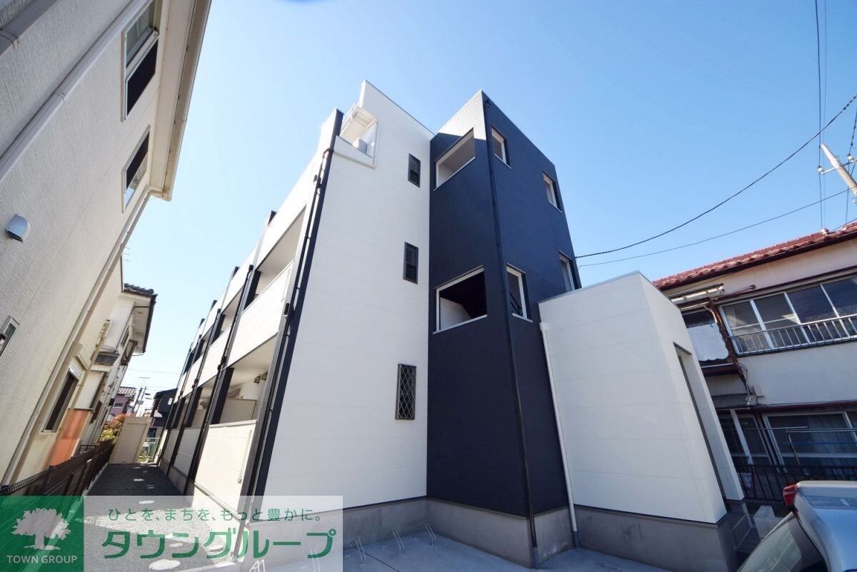 ウエストガーデン越谷恩間の物件外観写真