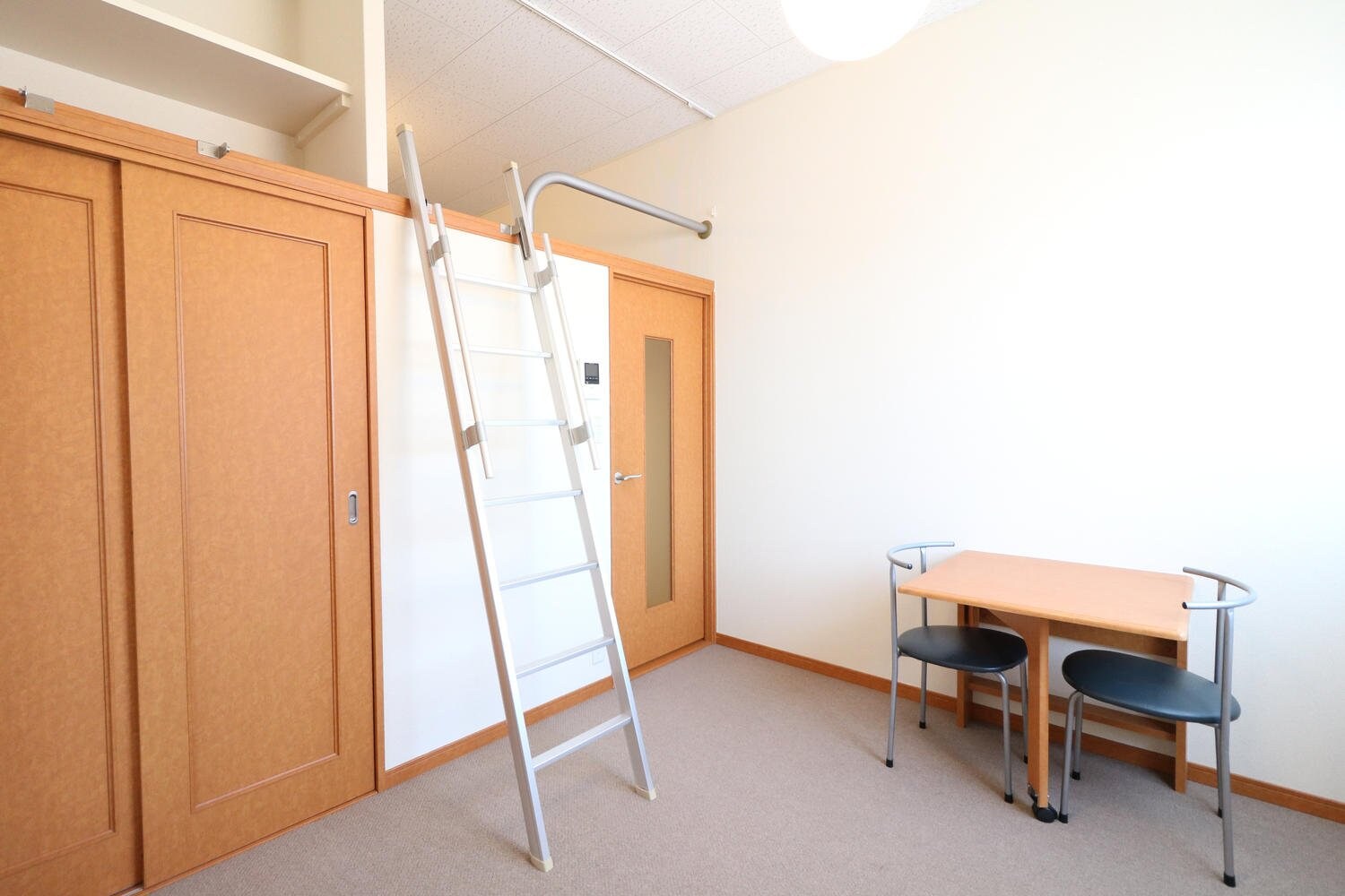 レオパレスエクレール君塚の物件内観写真