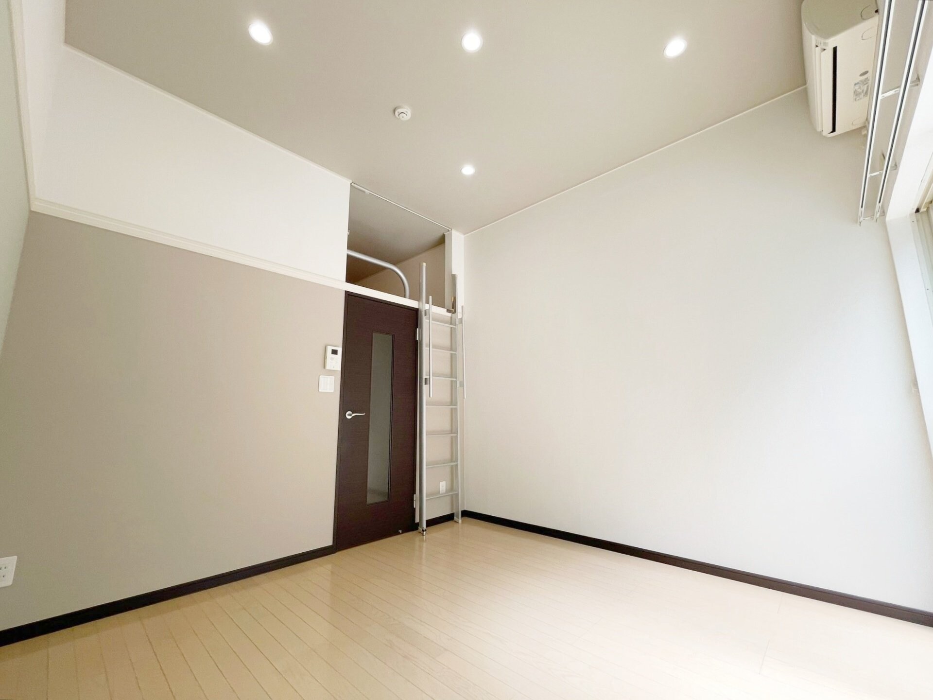 アルカディアの物件内観写真