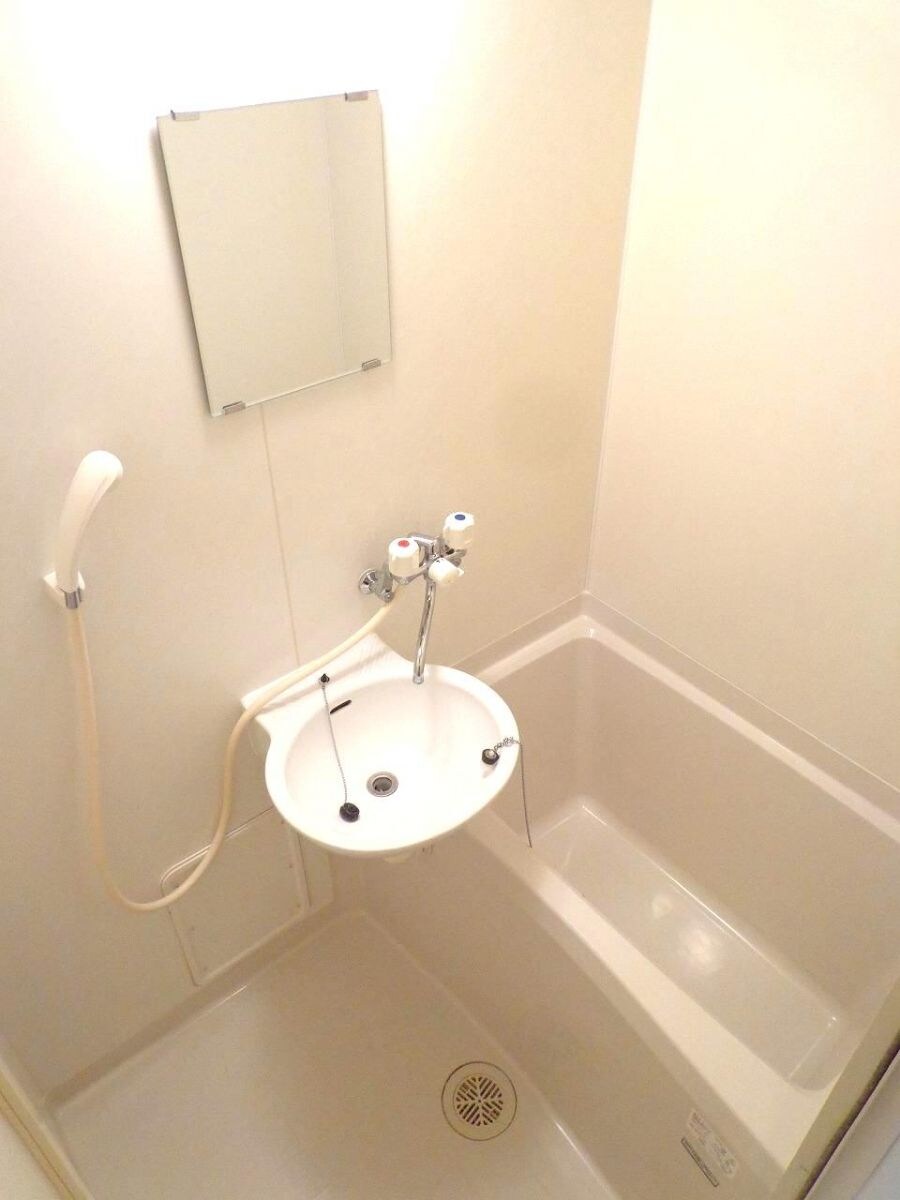 レオパレスハーバーサイドE棟の物件内観写真