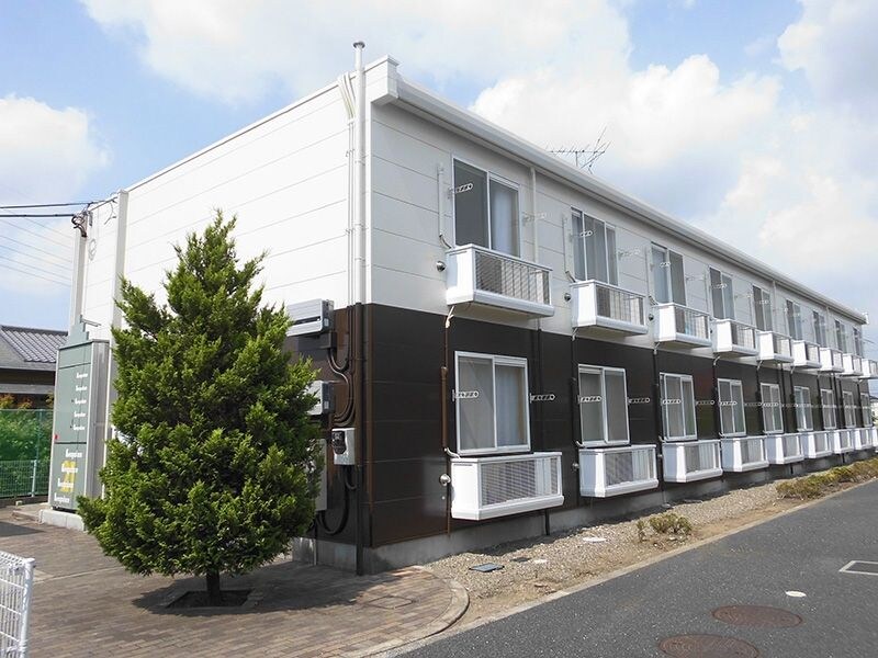 レオパレスフォンターナの物件外観写真