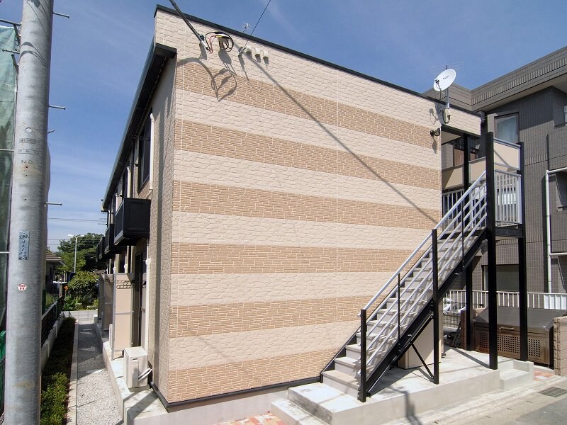 レオパレスIBISの物件外観写真