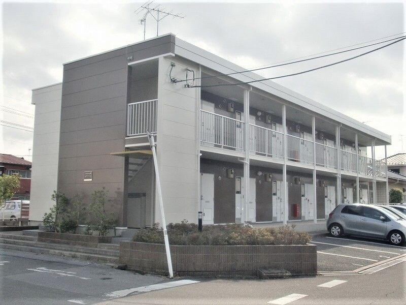 レオパレスヤチヨの物件外観写真