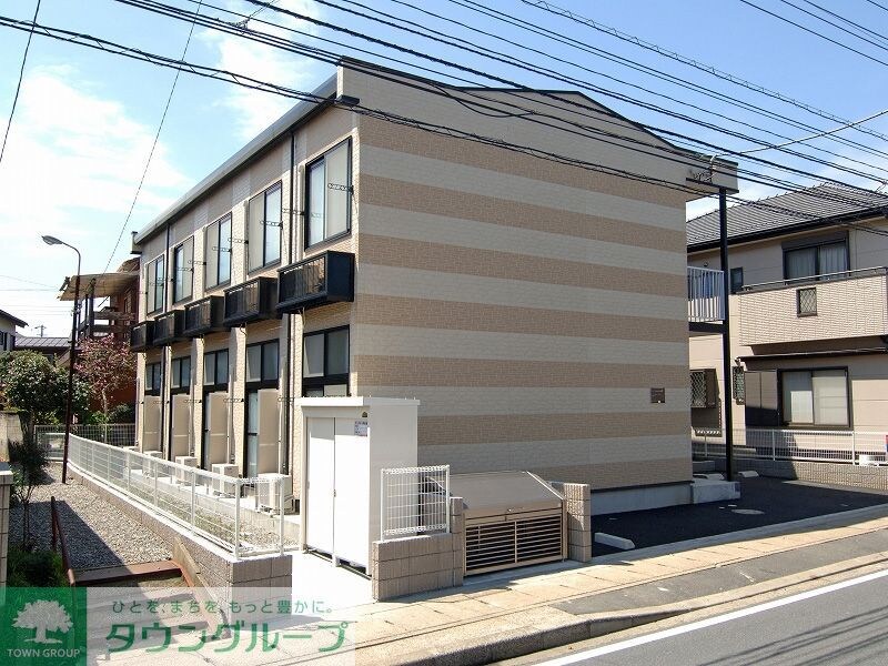 レオパレスペリフェレイアの物件外観写真