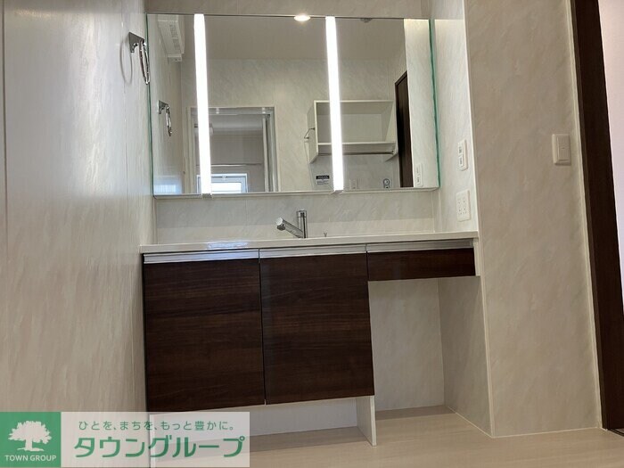 シャイングレイスの物件内観写真