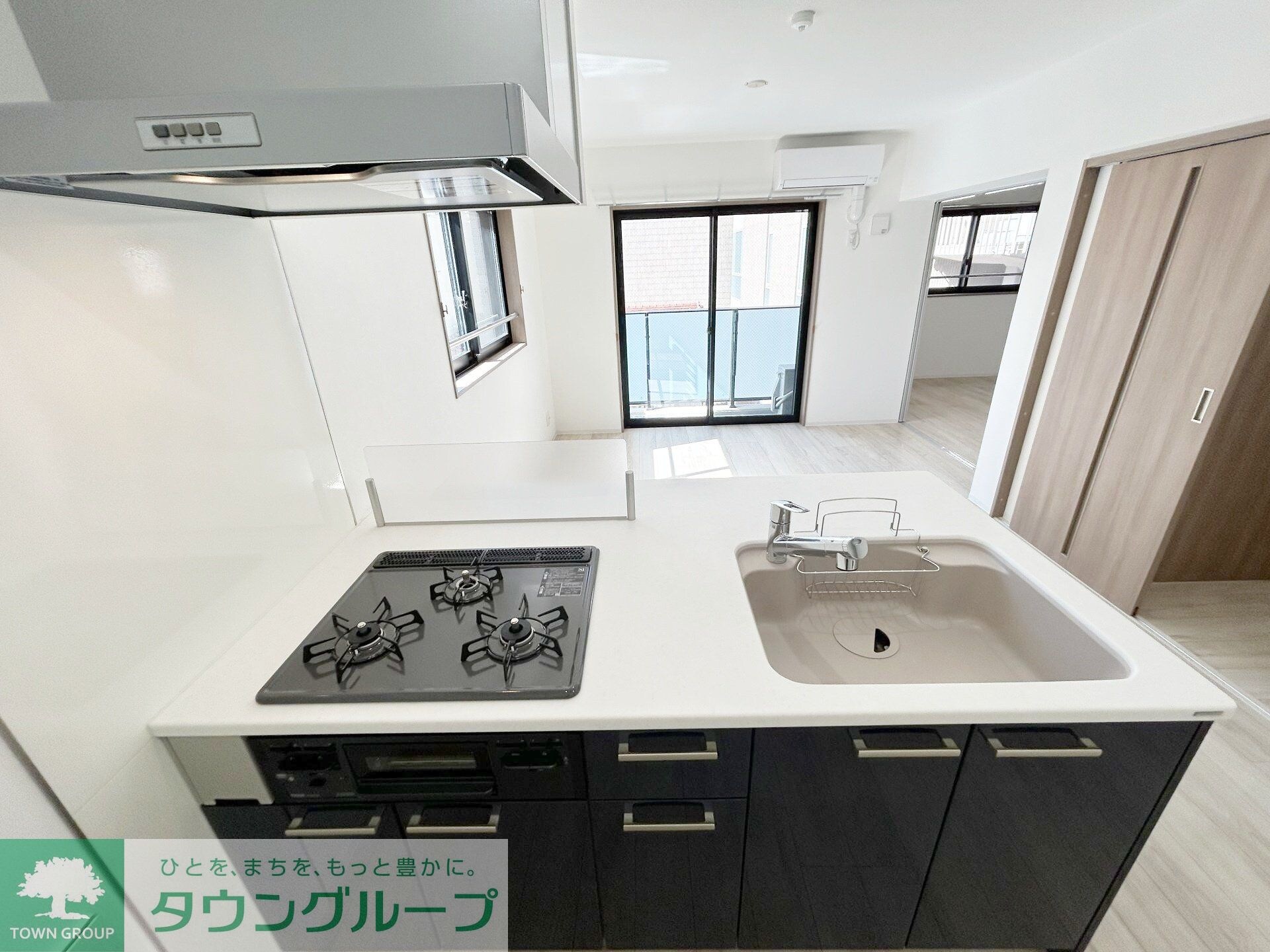 トレ・アルコバレーノ中央の物件内観写真