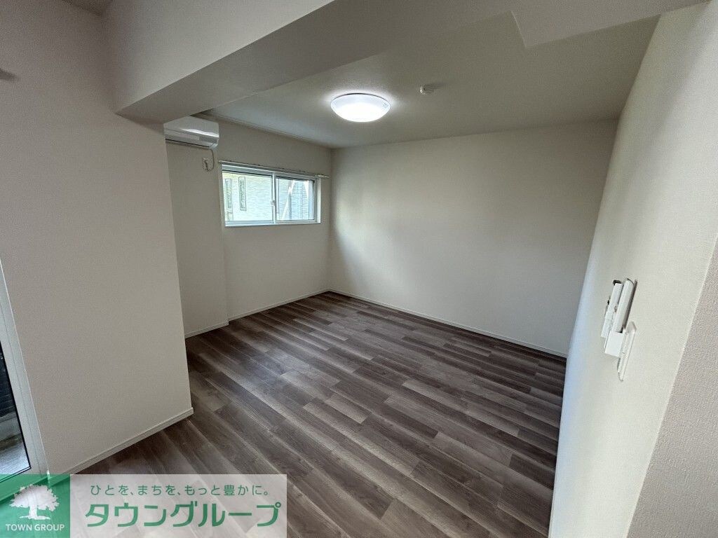 GREEN GABLES FAMIRIA Bの物件内観写真