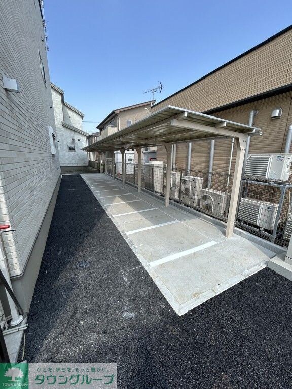 GREEN GABLES FAMIRIA Bの物件内観写真