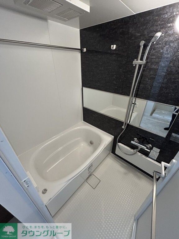 GREEN GABLES FAMIRIA Bの物件内観写真