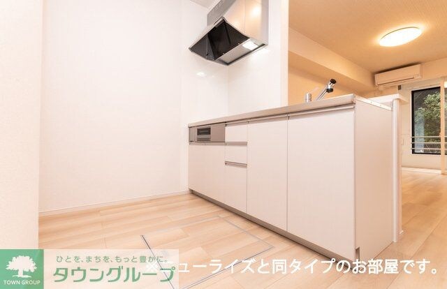 プラドールIIIの物件内観写真