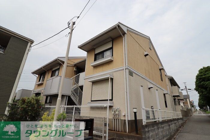 サンカーズの物件外観写真