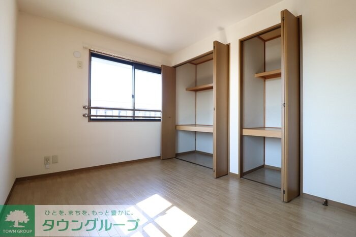 ロイヤルハウス Aの物件内観写真