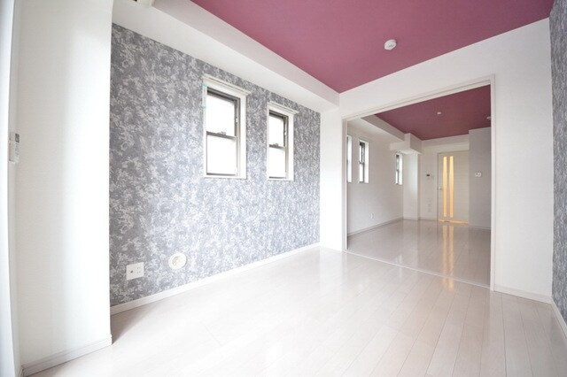 シャリマー ディスの物件内観写真