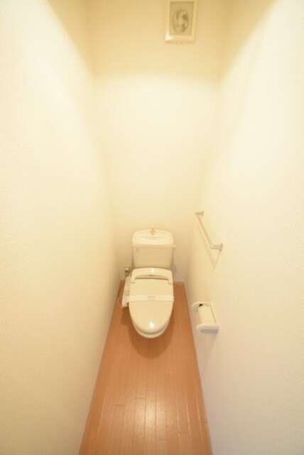 フェニックスF の物件内観写真