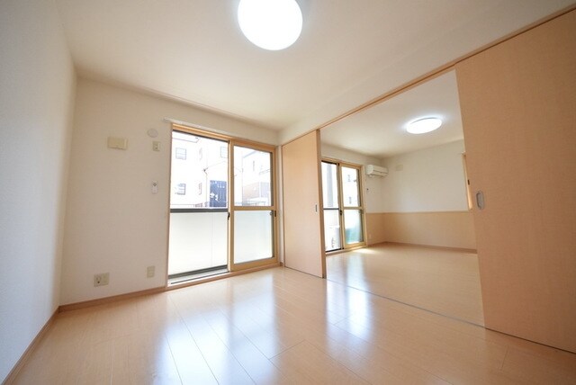 フェニックスF の物件内観写真