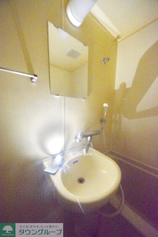 ロイヤルハイツD棟の物件内観写真