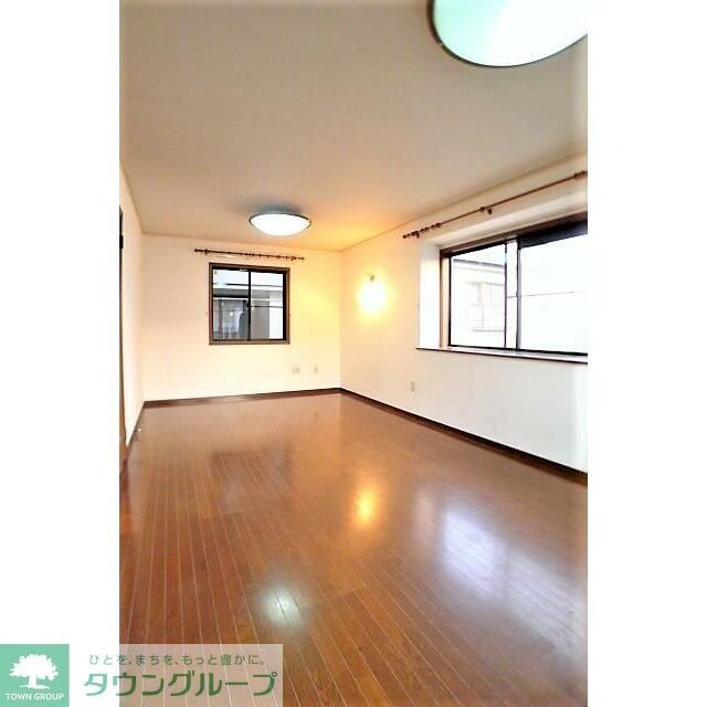 朝霞市仲町2丁目戸建の物件内観写真