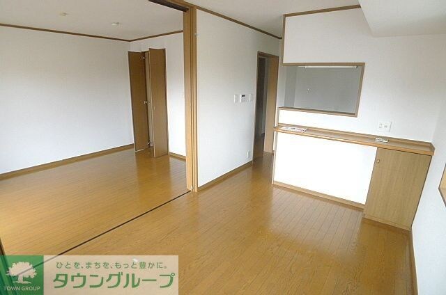 ヴィラトリアノンの物件内観写真