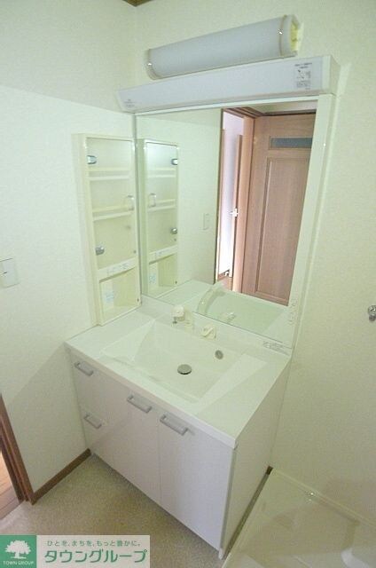 ヴィラトリアノンの物件内観写真