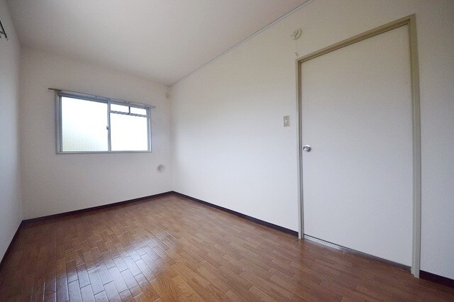 ジュノー・ムカイの物件内観写真