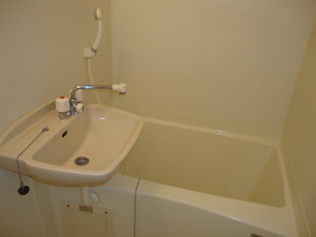 レオパレス磯の物件内観写真