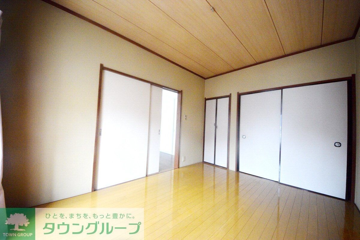 ロイヤルハイツD棟の物件内観写真