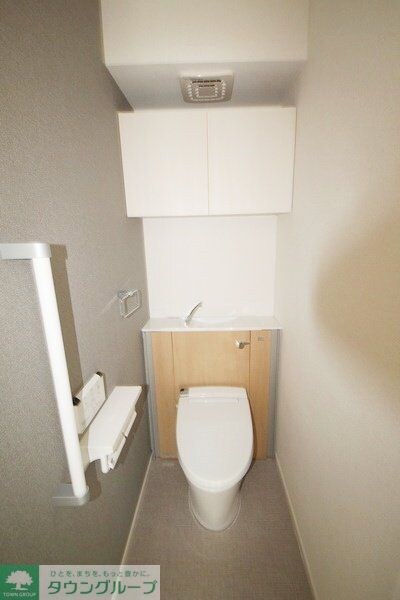 ヴィラローリーIIIの物件内観写真